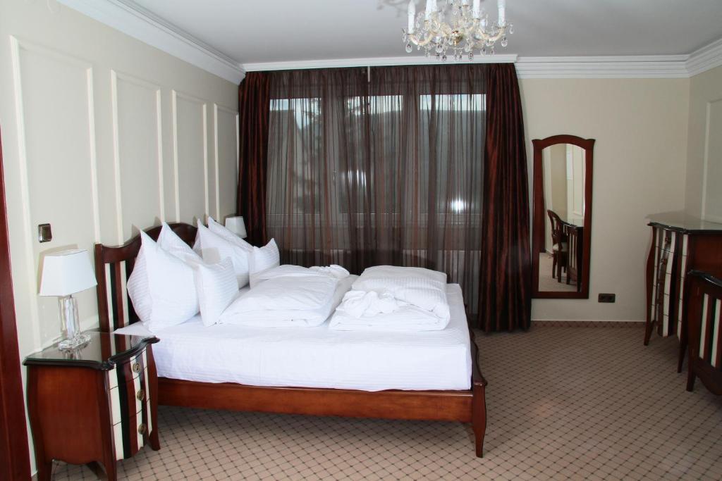 Hotel Zum Heiligen Geist 4*
